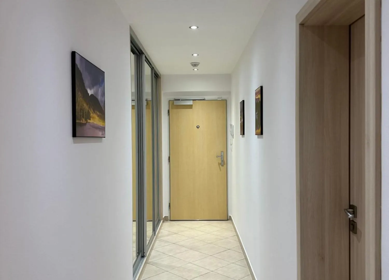 Garden Towers Residence - Free Underground Parking Praga